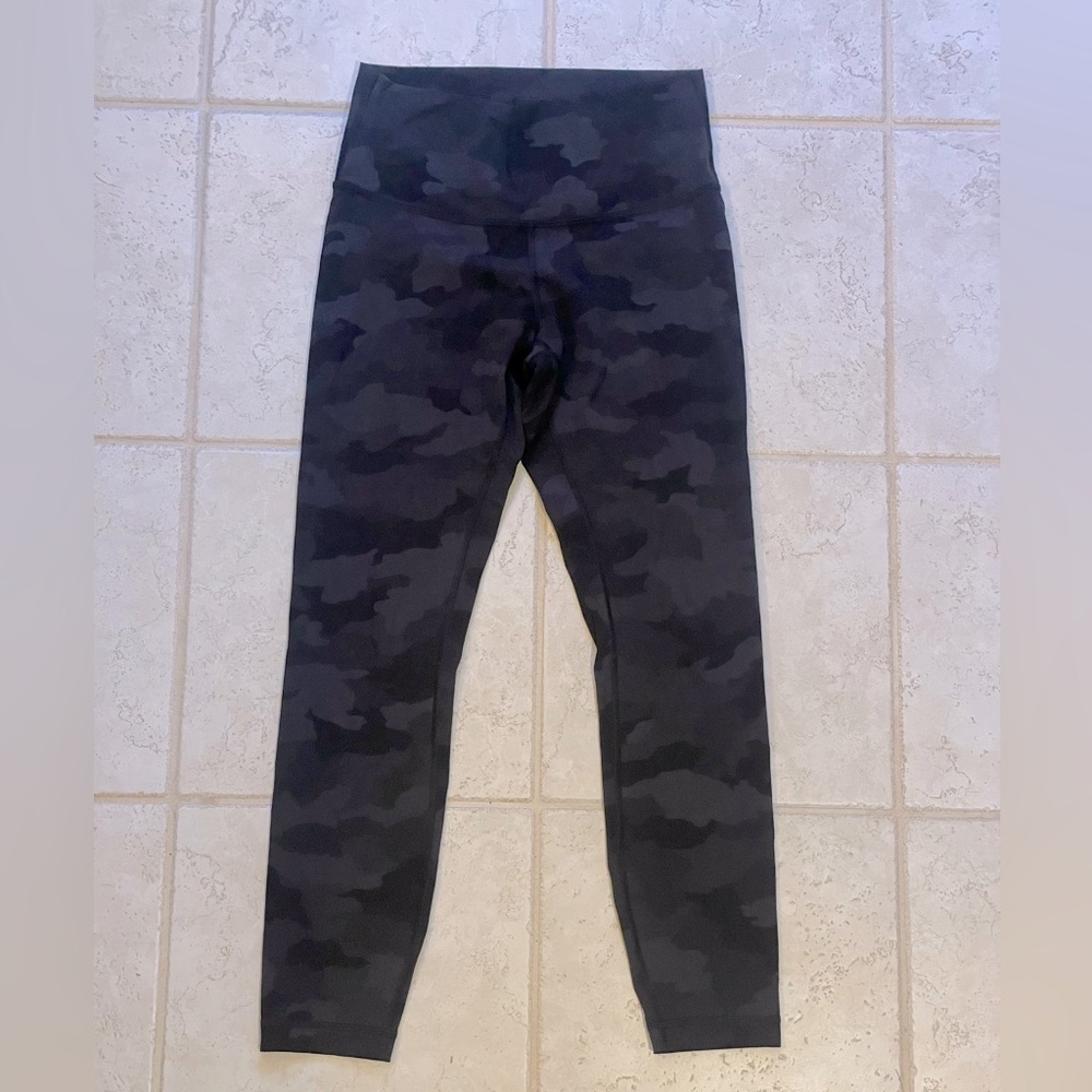lululemon Wunder Under HR Tight 25” *Luxtreme in Incognito Camo Multi Grey